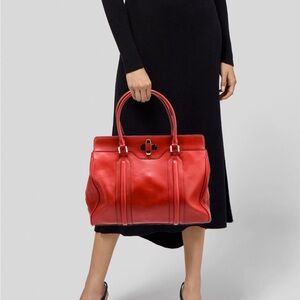 SOLD- Tory Burch Leather Shoulder bag - Large